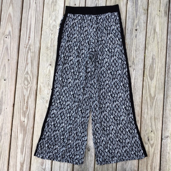 NWOT! - MATTY M Wide Leg Pull-On Flowy Rayon Pants - Picture 1 of 5